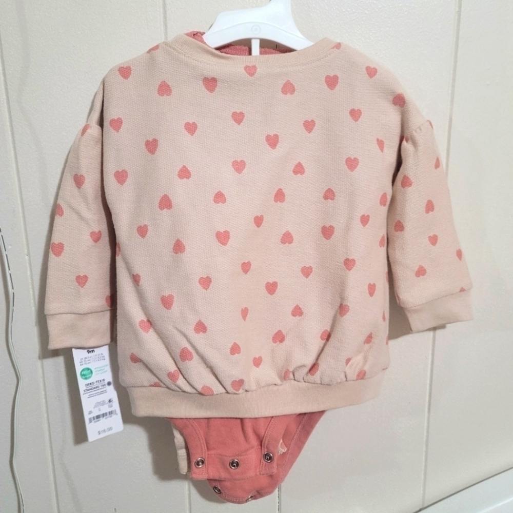 Carters Size 9Months Baby Girl Heart Print Onesie outfit - Pink and Cream